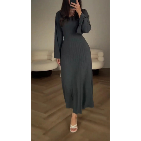 Sophia Luxe Ribbed Knit Maxi Dress – Elegant Long-Sleeve Design for Timeless Style